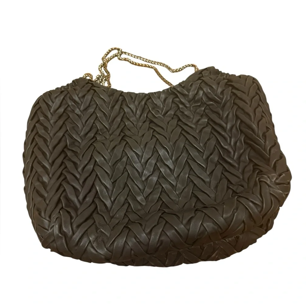 Elie Tahari Beverly chain link leather hobo/tote bag in Mushroom. GUC.